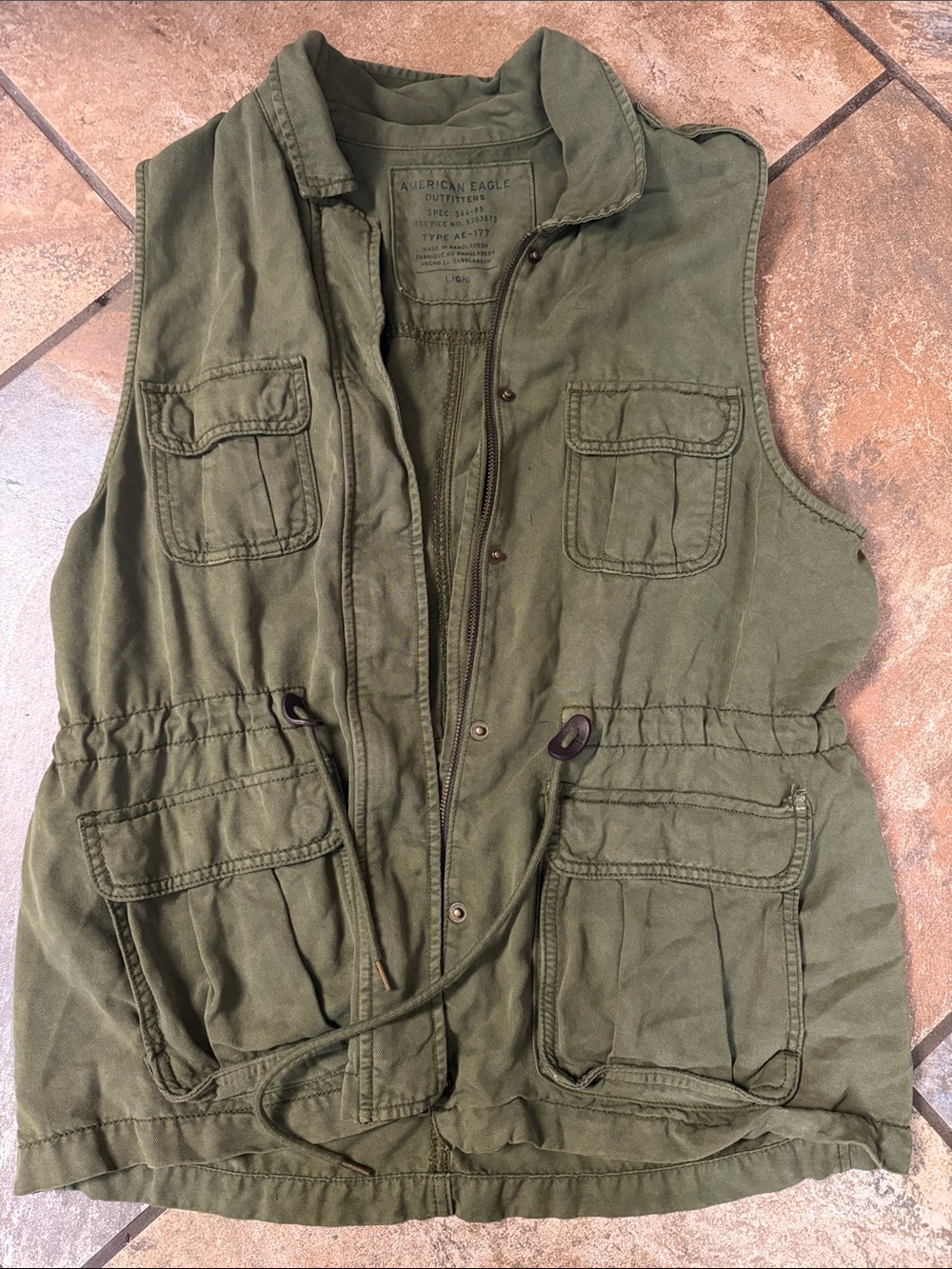 🦅American Eagle Outfitters Olive Utility Field Vest